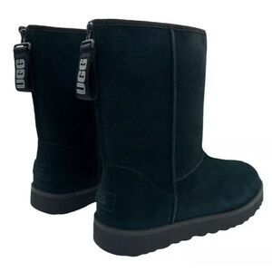 UGG Classic Short Logo Zip Boots Size 7 Black